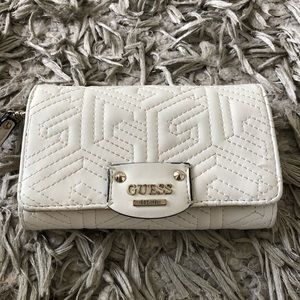 guess wallet